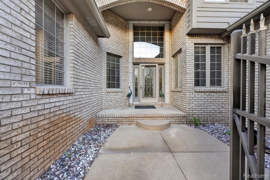 6554 Enclave Drive, Clarkston, MI 48348 — Photo 8