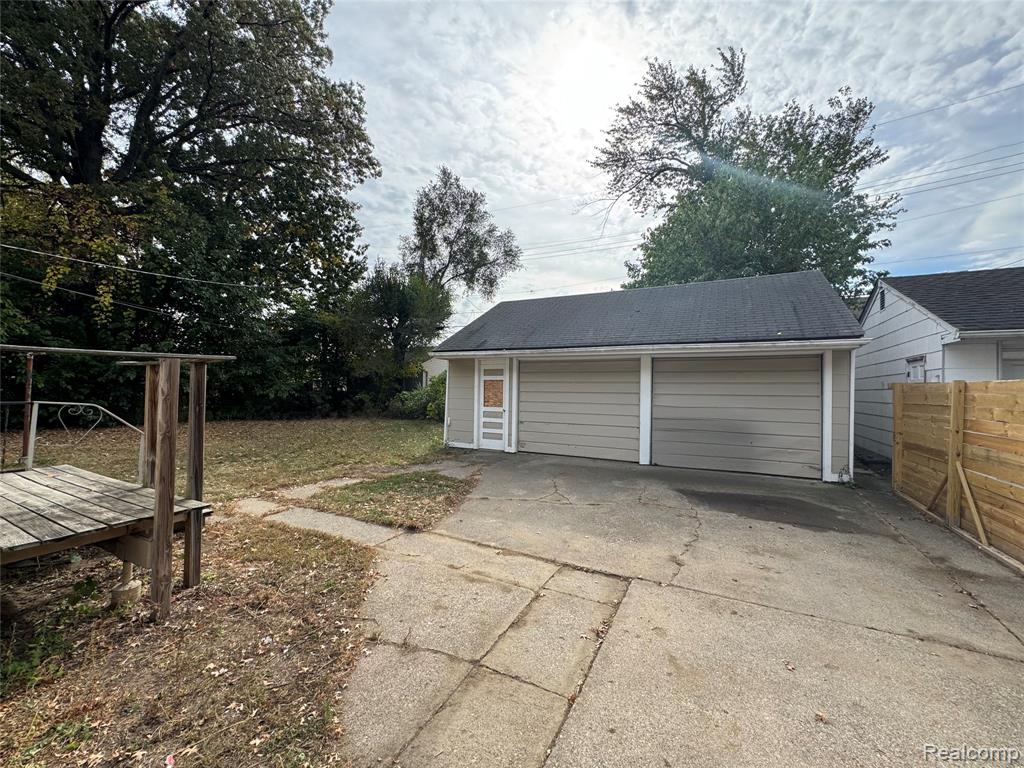 79 W Rowland Avenue, Madison Heights, MI 48071 — Photo 14