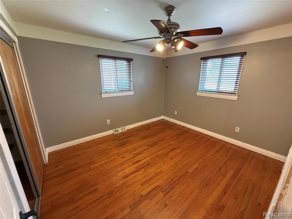 6484 Drexel Street, Dearborn Heights, MI 48127 — Photo 10