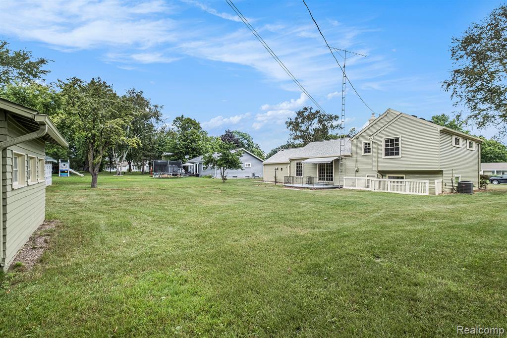 5397 Mapletree Drive, Flint, MI 48532 — Photo 21