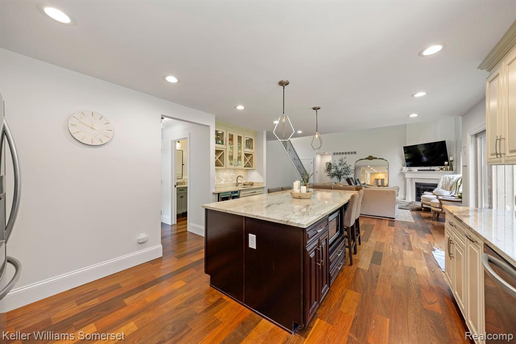 9732 FOREST RIDGE Drive, Clarkston, MI 48348 — Photo 13