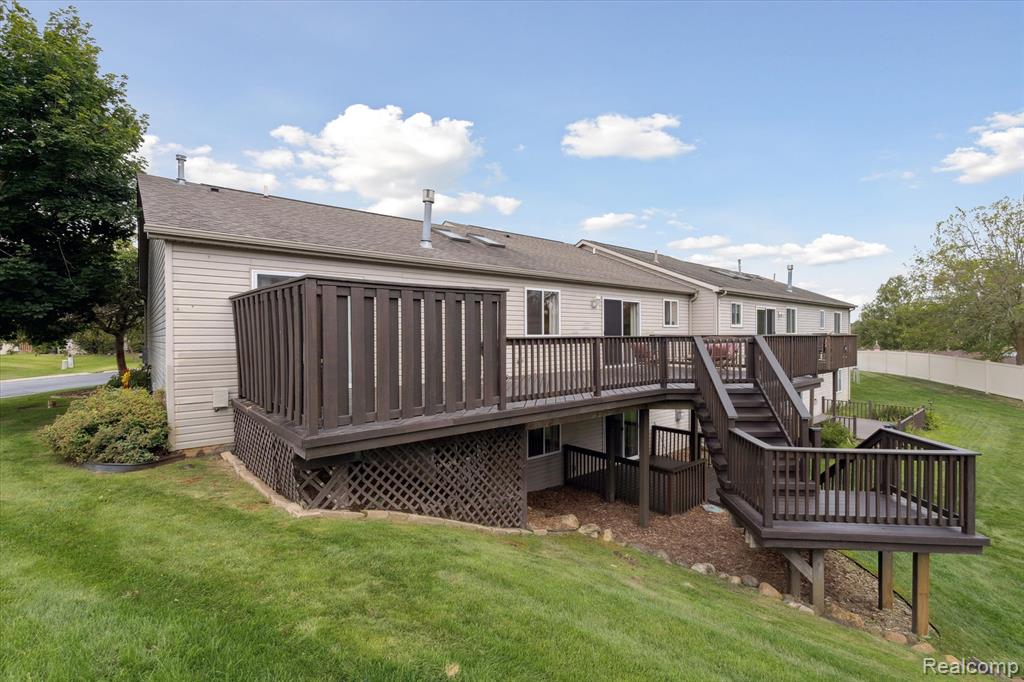 1244 Crystal Pointe Circle, Fenton, MI 48430 — Photo 39