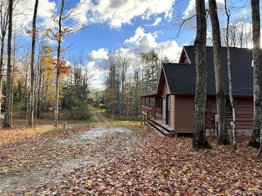 2446 Spayde Road, Charlevoix, MI 49720 — Photo 32