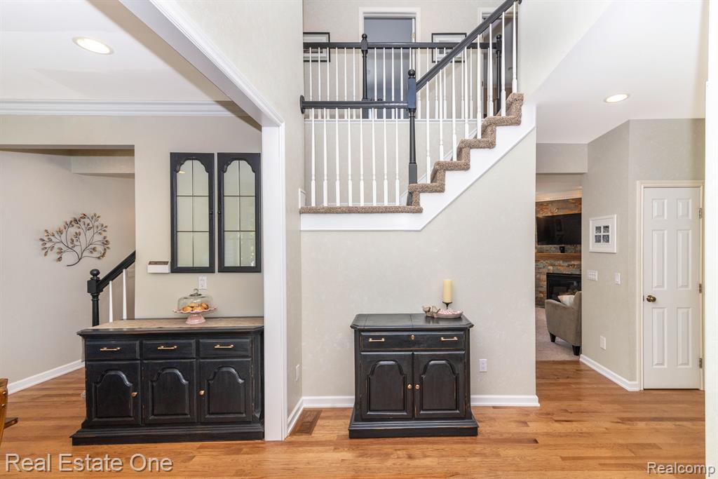 59633 Trena Lane, South Lyon, MI 48178 — Photo 9