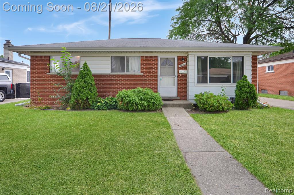 27748 Wagner Drive, Warren, MI 48093