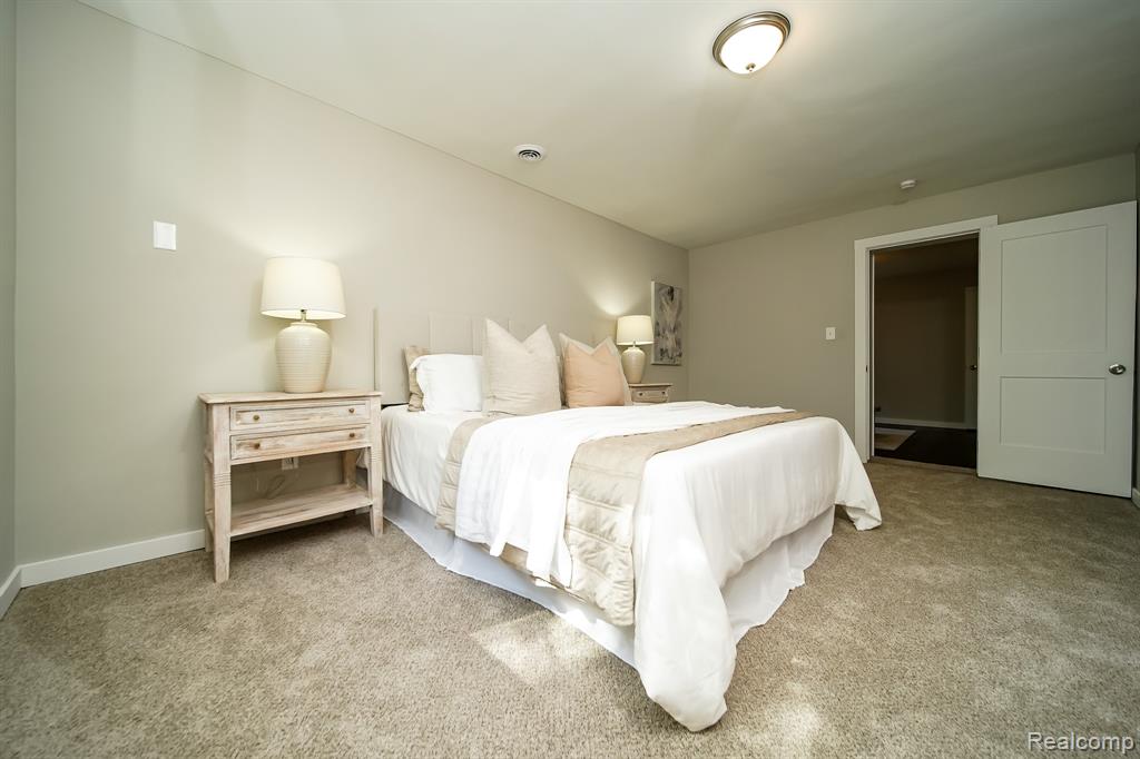 23610 Morton Street, Oak Park, MI 48237 — Photo 50