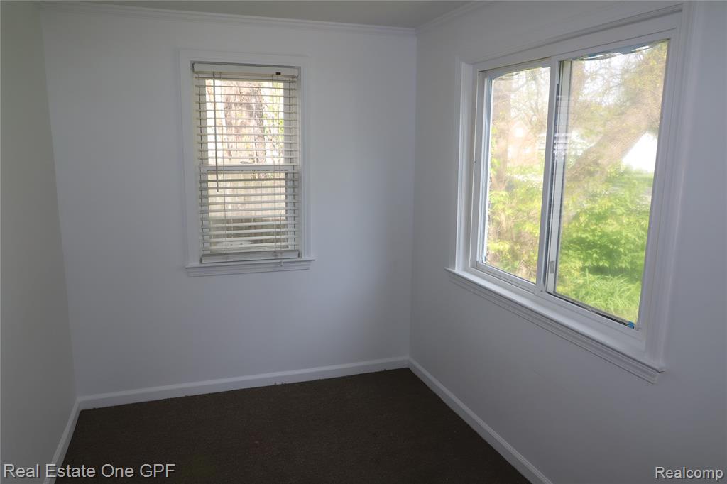 7052 Rivard Avenue, Warren, MI 48091 — Photo 4