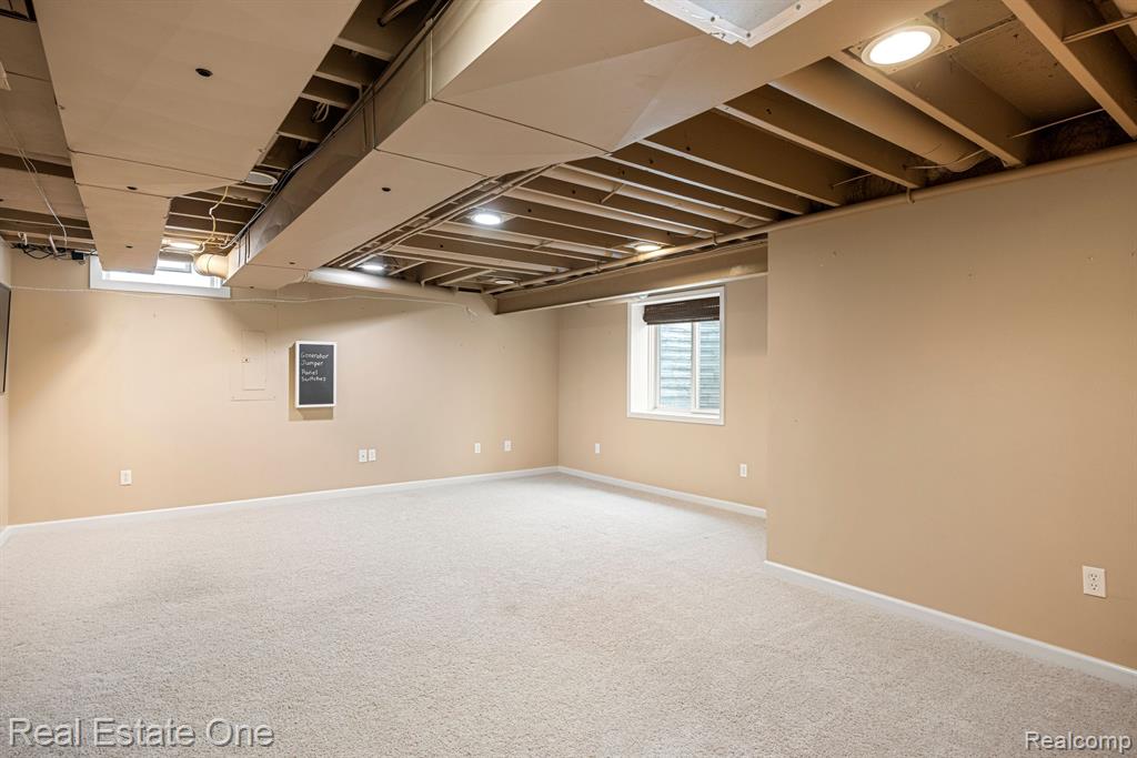 7737 TURRILLIUM Lane, Waterford, MI 48327 — Photo 28