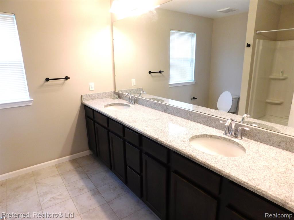 50316 AMBERWOOD Road, Canton, MI 48188 — Photo 26