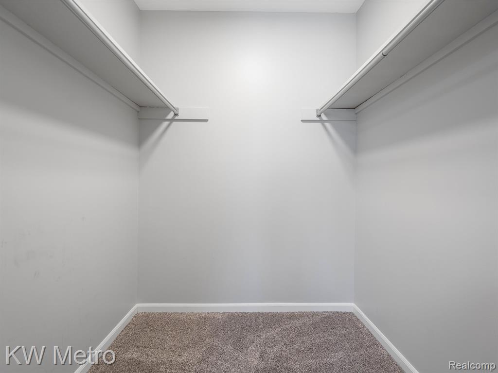441 DORCHESTER Way, Milford, MI 48381 — Photo 40