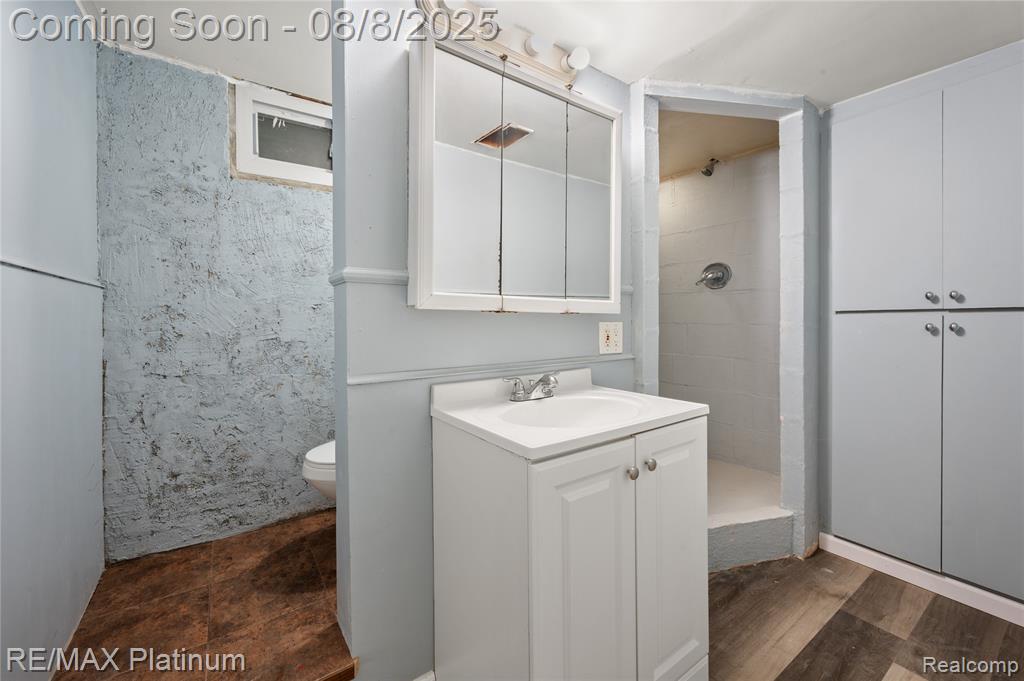 708 Elmwood Drive, Fenton, MI 48430 — Photo 24