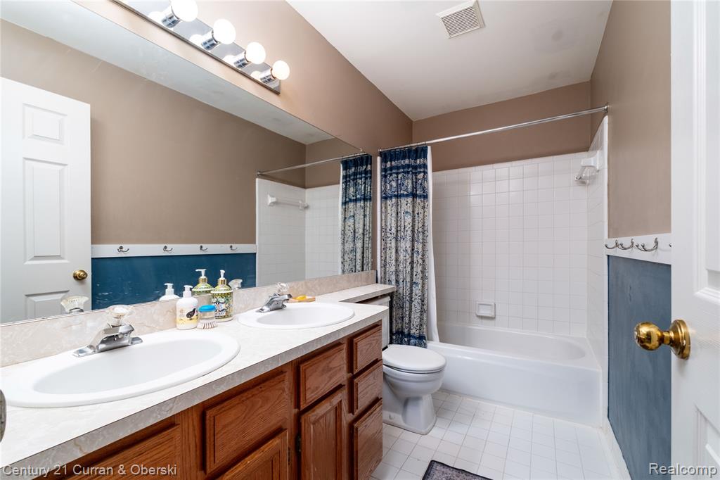 3888 Palisades Boulevard, Ypsilanti, MI 48197 — Photo 26