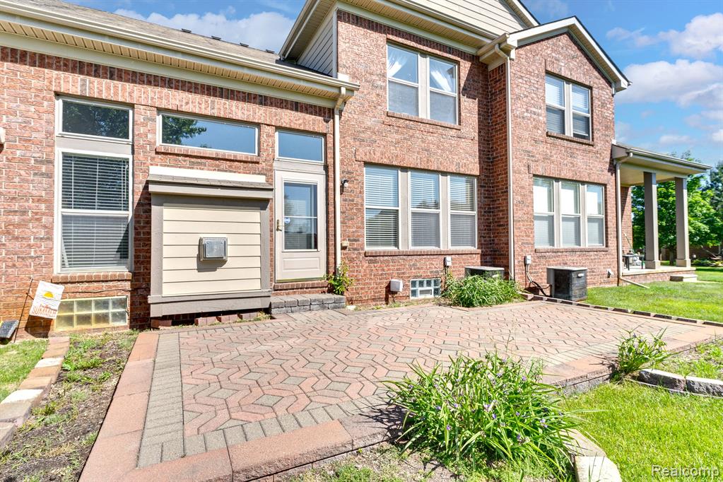 7106 MOORE, Shelby Twp, MI 48317 — Photo 23