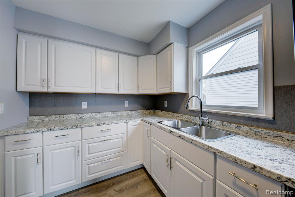 21425 MITCHELLDALE Avenue, Ferndale, MI 48220 — Photo 4