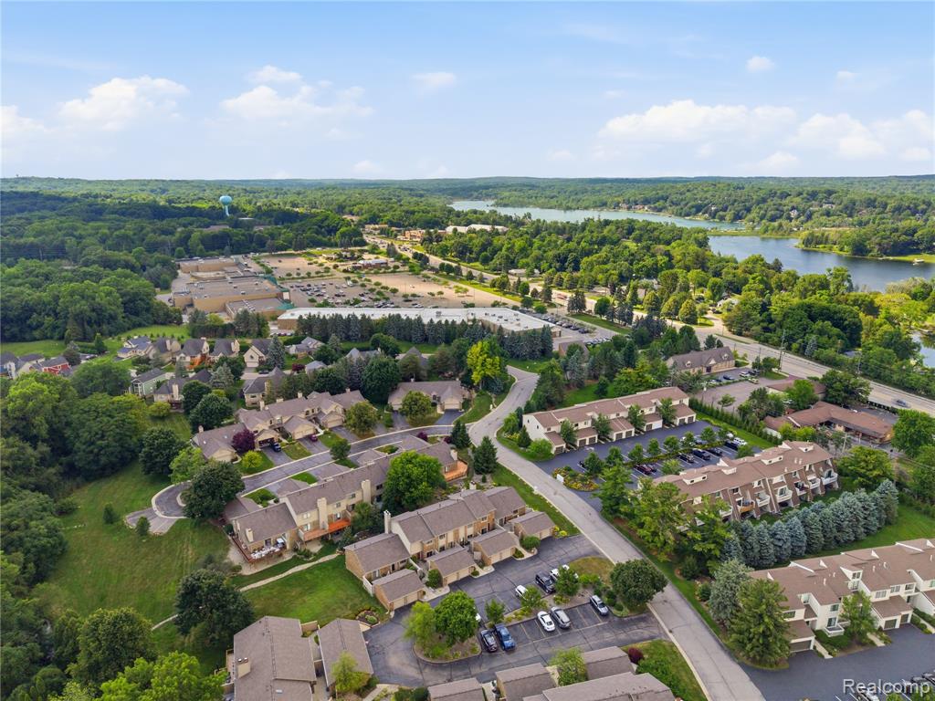 5736 Woodland View, Clarkston, MI — Photo 43
