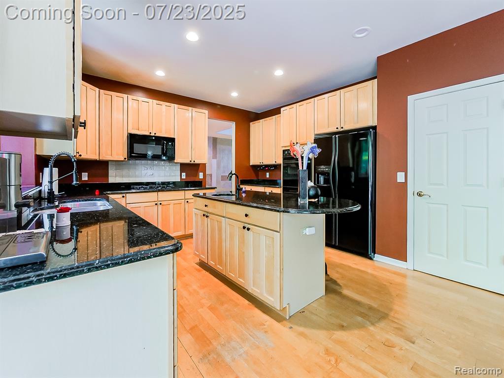 6590 Pembridge Hill, West Bloomfield, MI — Photo 4