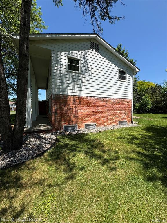 6139 Pebbleshire Circle, Grand Blanc, MI 48439 — Photo 3
