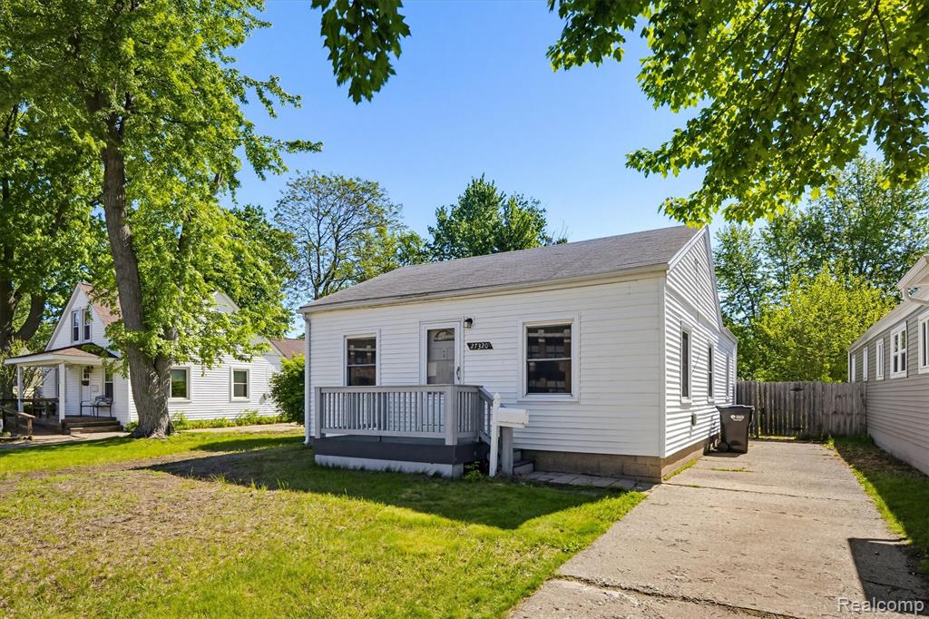 27320 Hampden Street, Madison Heights, MI 48071