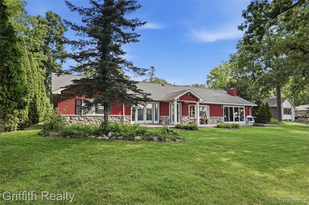 5730 Cowell Road, Brighton, MI 48116 — Photo 38