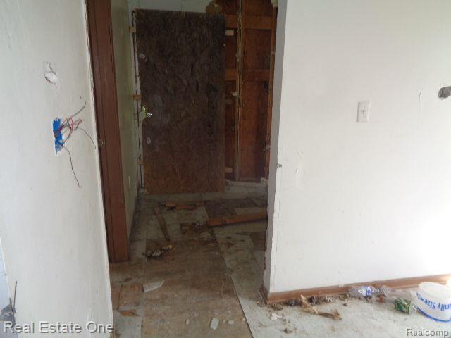 4208 HOLCOMB Street, Detroit, MI 48214 — Photo 13