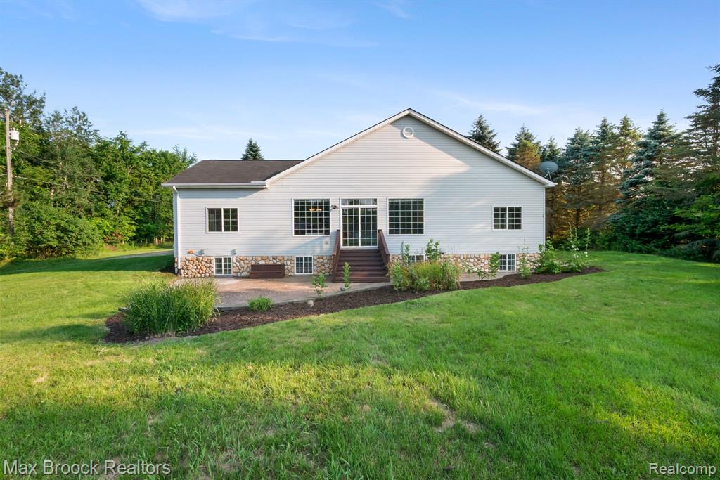 2165 Oakwood Road, Ortonville, MI 48462 — Photo 50