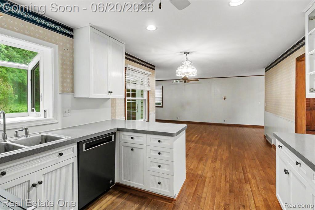 6440 Grand Circle Drive, Brighton, MI 48116 — Photo 4