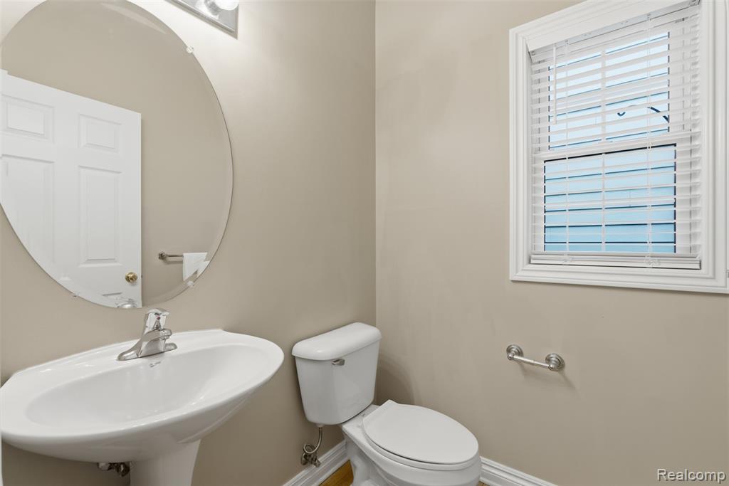 45645 Graystone Lane, Canton, MI 48187 — Photo 8