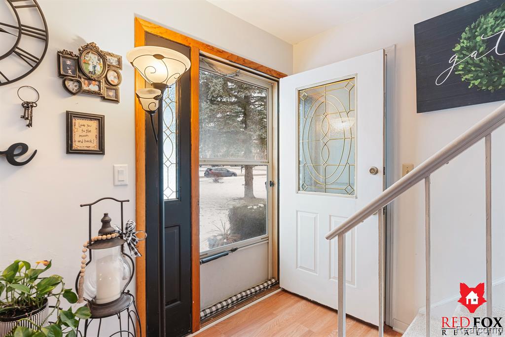 751 WILLIAMSBURG Drive, Caro, MI 48723 — Photo 6