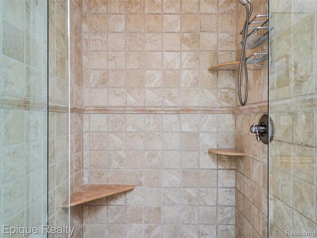 33124 N River Road, Harrison Township, MI — Photo 34