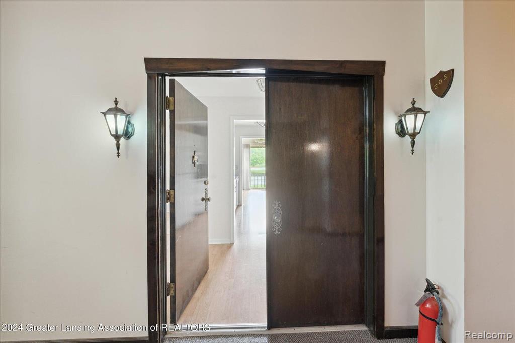 2926 Mount Hope Road, Okemos, MI 48864 — Photo 7