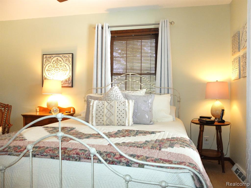 8180 SLEEPY TIME Court, Clarkston, MI 48348 — Photo 22