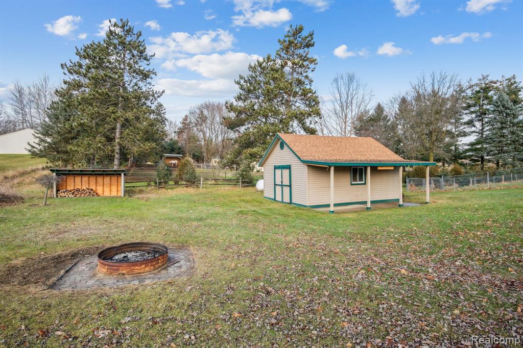 5236 PRATT Road, Lapeer, MI 48446 — Photo 32