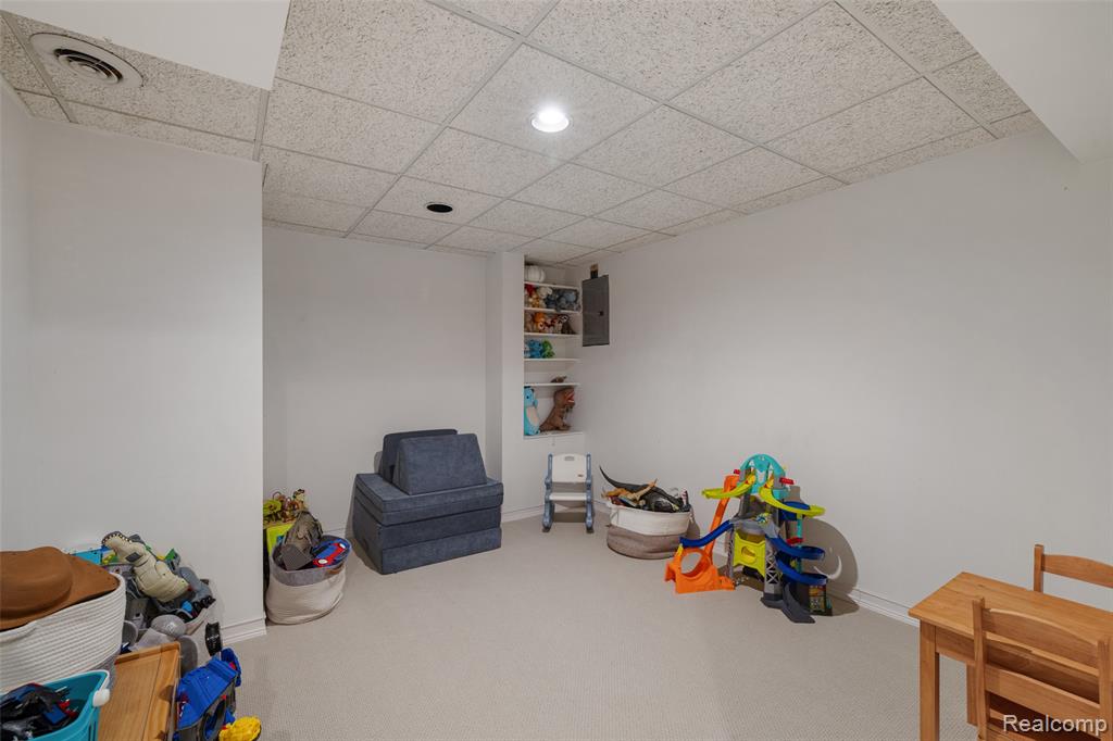 52400 Huntley Avenue, New Baltimore, MI 48047 — Photo 38