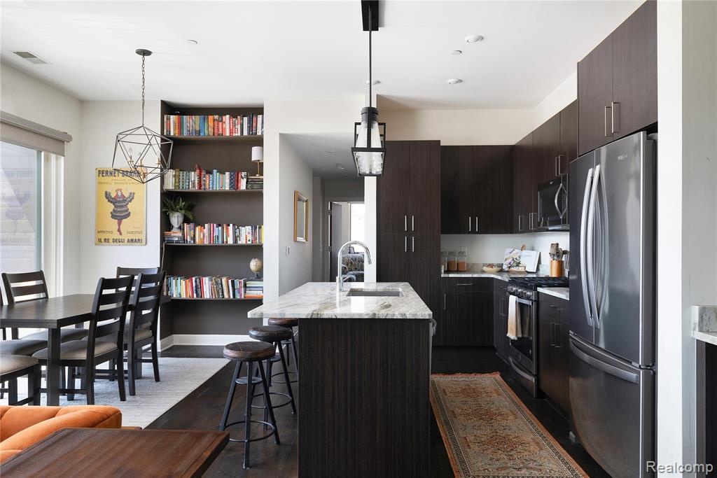 438 SELDEN, Detroit, MI 48201 — Photo 13