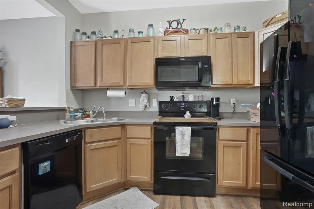 2211 Knotty Pine Trail, Howell, MI 48855 — Photo 11