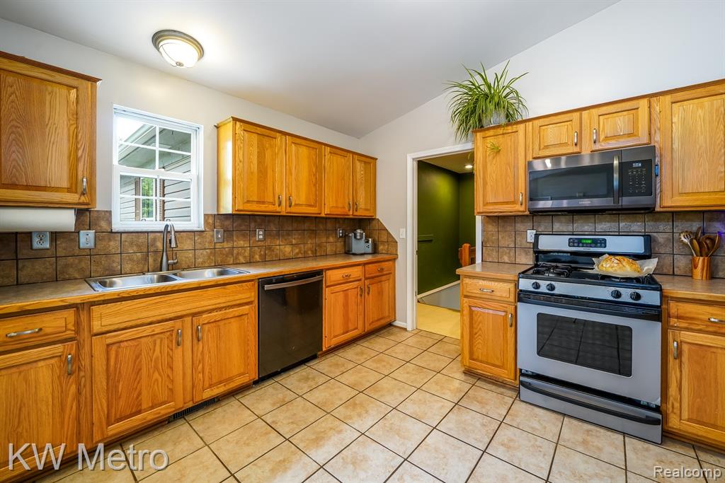 46350 JASMINE, Chesterfield, MI 48047 — Photo 6