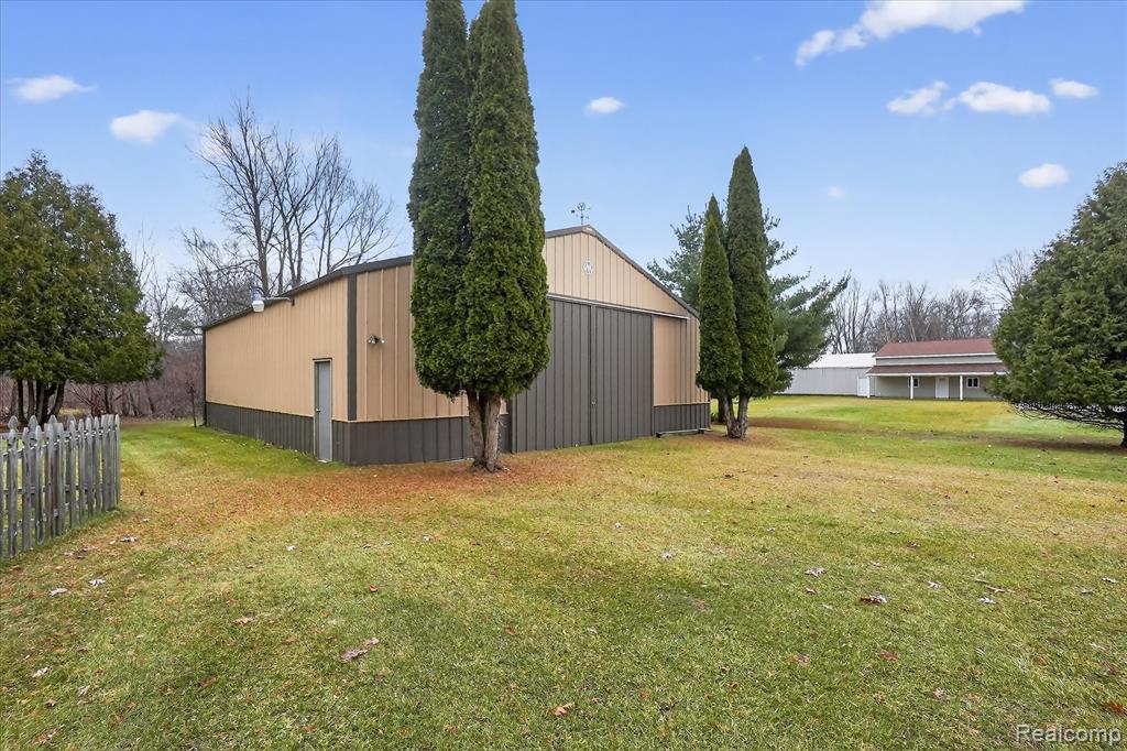13106 N Genesee Road, Clio, MI 48420 — Photo 2