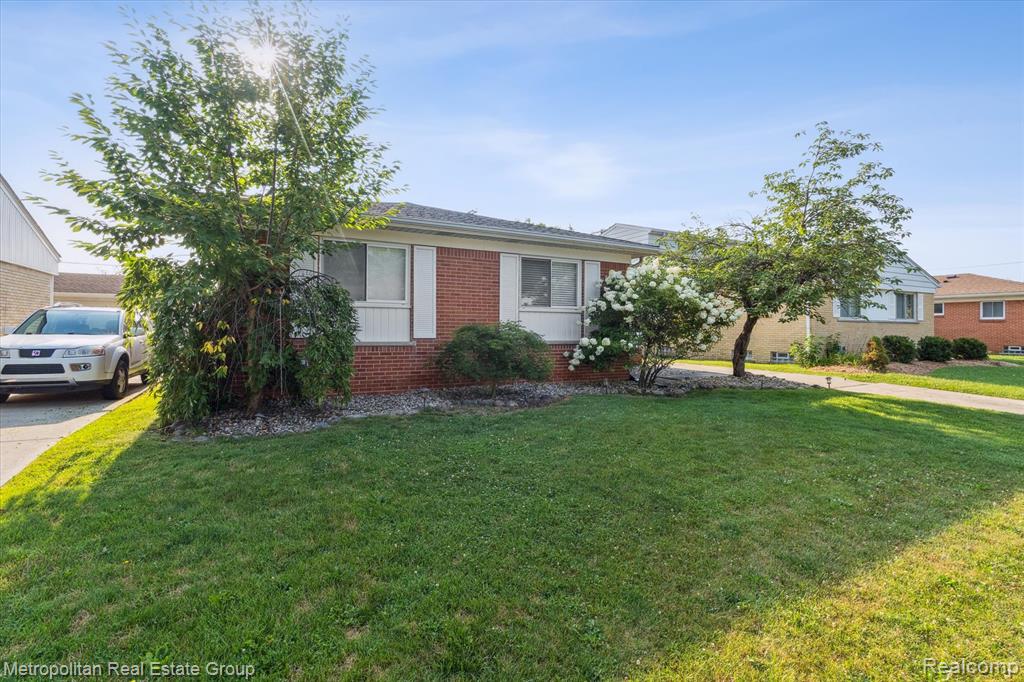 4628 Hillcrest Avenue, Royal Oak, MI 48073 — Photo 3