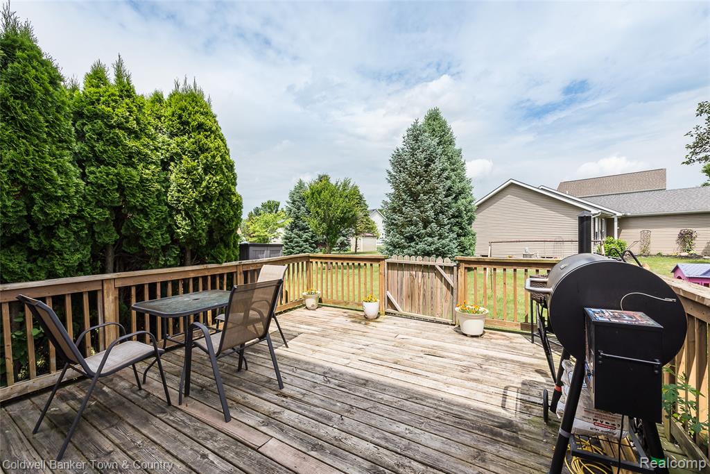 650 Christopher Street, Fowlerville, MI 48836 — Photo 15