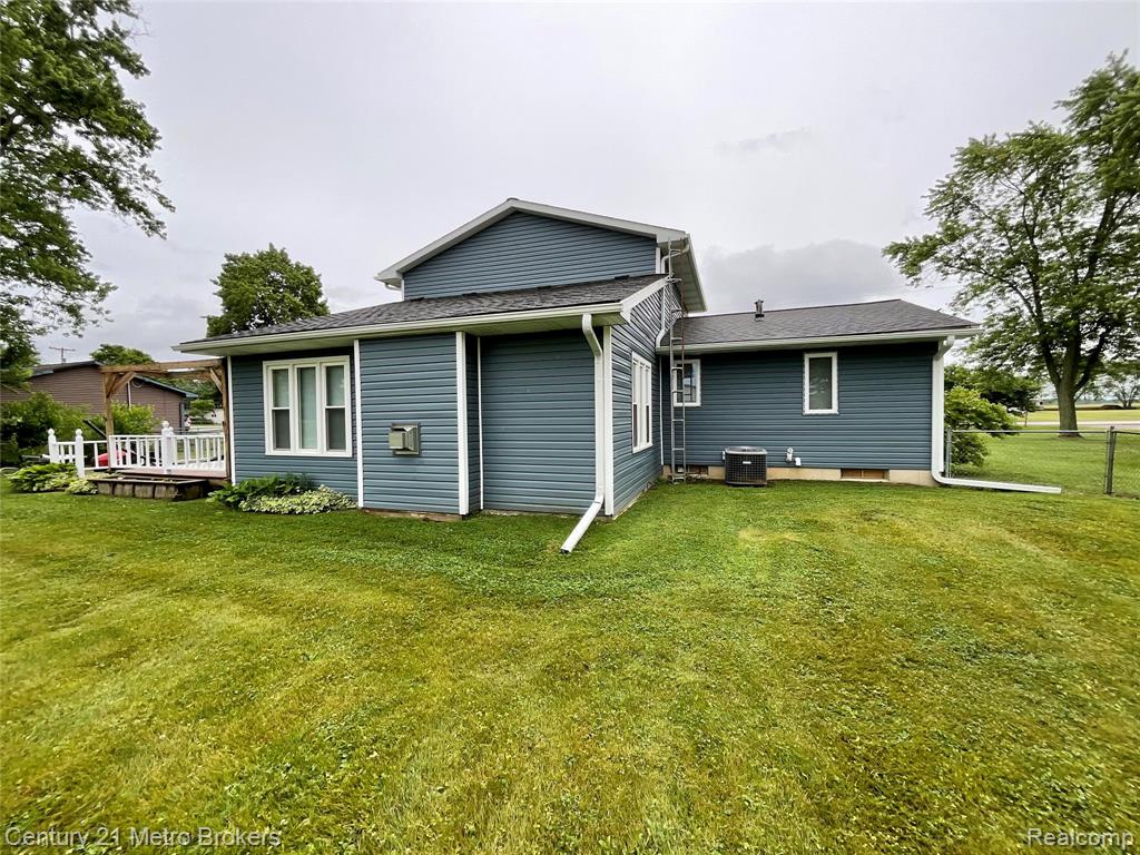 7094 Reid Road, Swartz Creek, MI 48473 — Photo 36