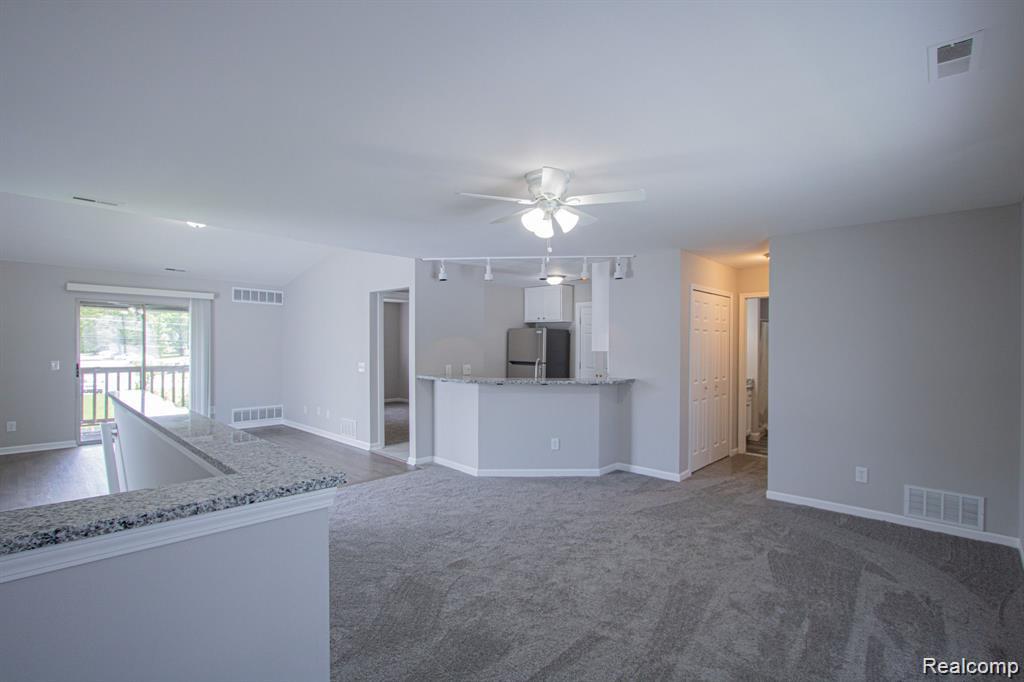 75 ROSEBUD Lane, Mount Clemens, MI 48043 — Photo 3