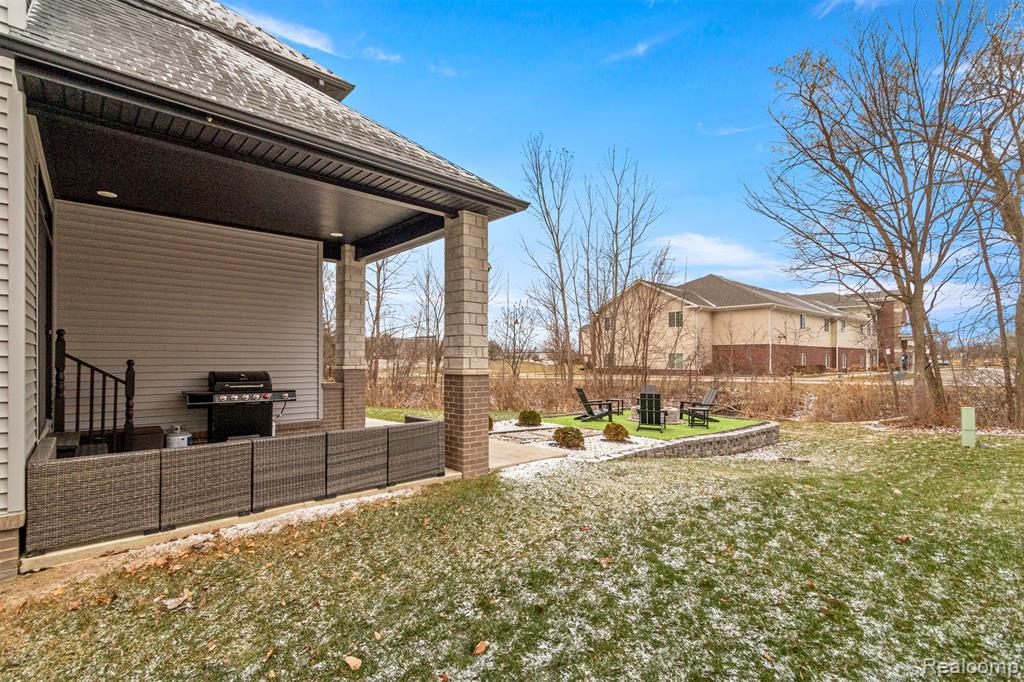 8615 Greendale Drive, Sterling Heights, MI 48312 — Photo 40