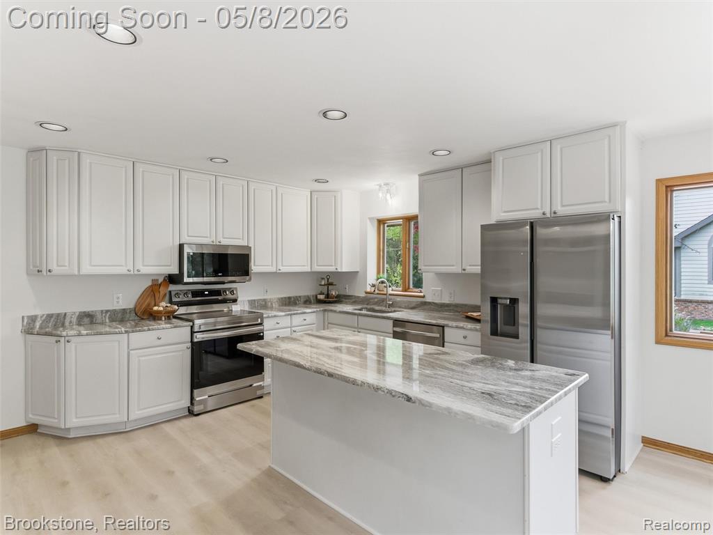 6512 White Lake Road, Clarkston, MI — Photo 20