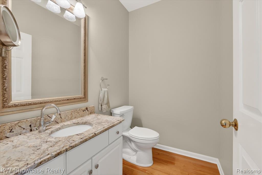 707 Pointe Court, Milford, MI 48381 — Photo 20
