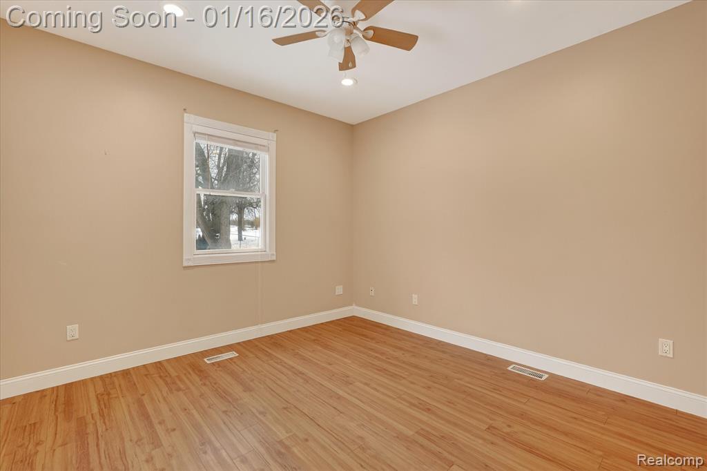10086 Oakhill Road, Holly, MI 48442 — Photo 22