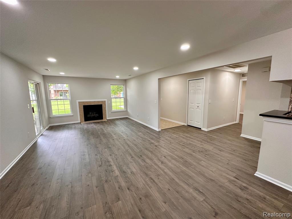 5484 Pine Aires Drive, Sterling Heights, MI 48314 — Photo 5