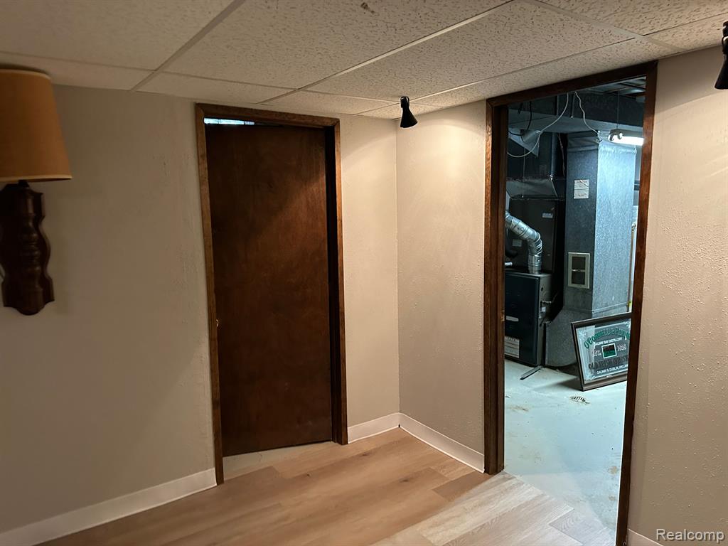 494 ROLLING GREEN Circle S, Rochester Hills, MI 48309 — Photo 32