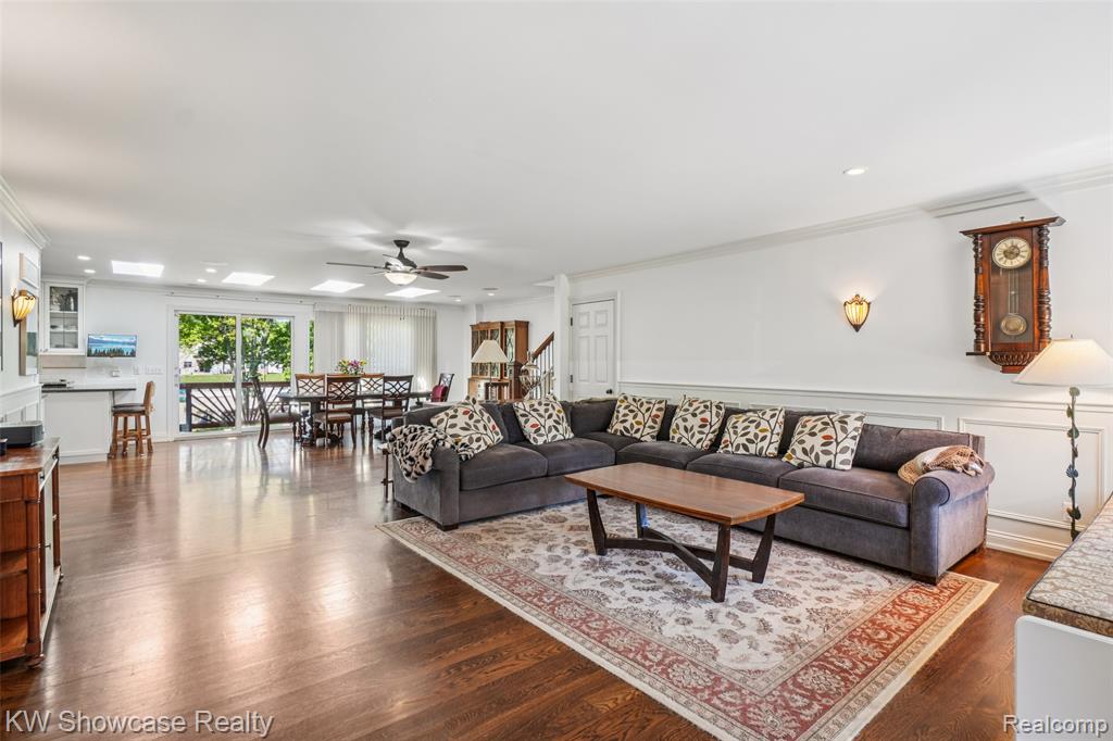 474 Beverly Island Drive, Waterford, MI 48328 — Photo 4