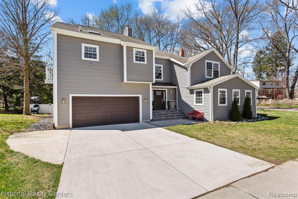 3706 Lakeview Boulevard, Orchard Lake Village, MI 48324 — Photo 46