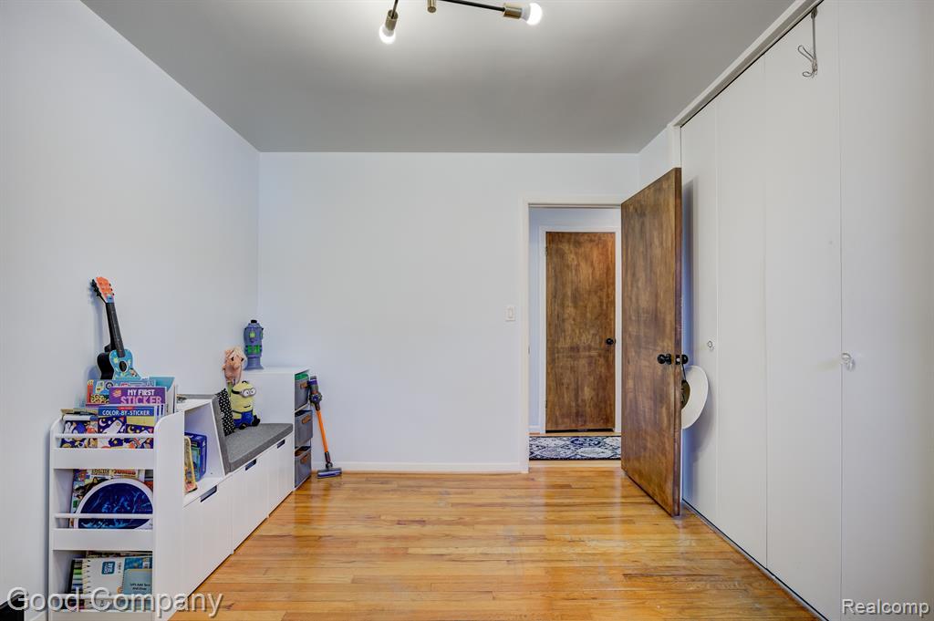 9062 SHANNON Drive, Sterling Heights, MI 48314 — Photo 22
